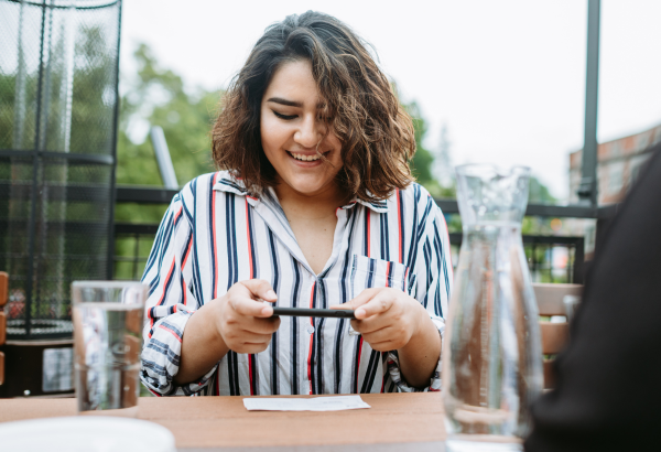 Tips for Taking Good Check Photos for Mobile Deposit